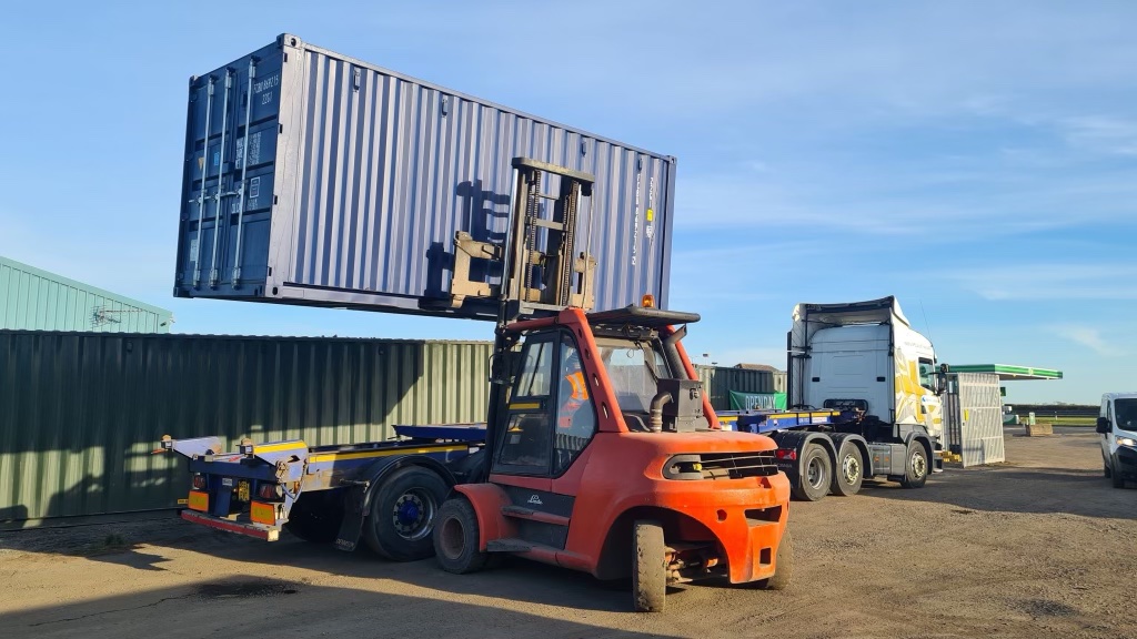 highway_logistics_container_transport_north_east2